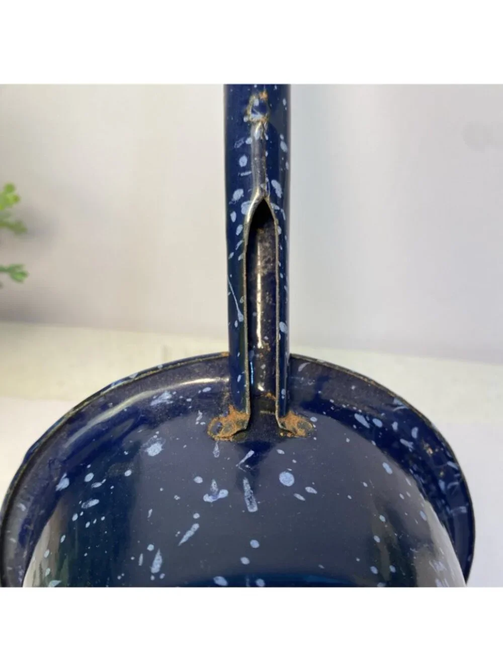 Vintage Blue Speckled Enamelware Farmhouse Dipper Ladle Decor Flat Bottom